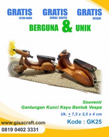 Souvenir Gantungan Kunci Kayu Bentuk Vespa GK25
